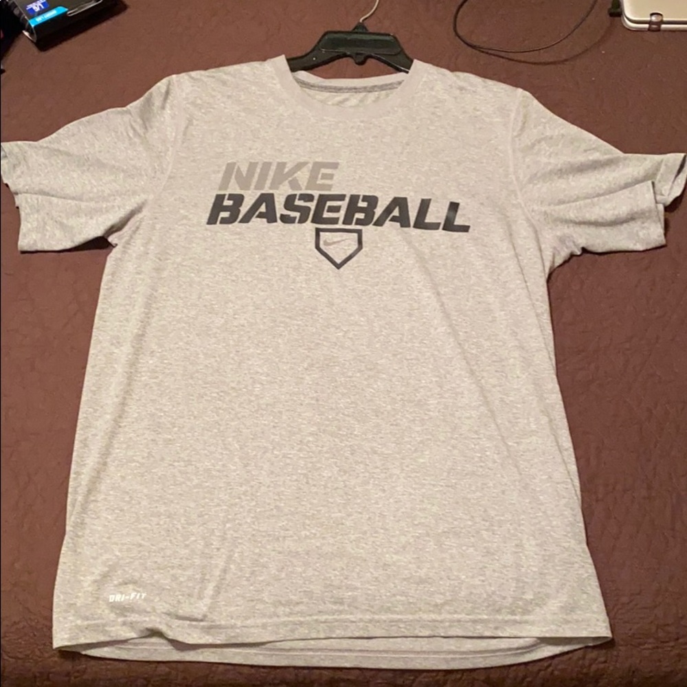 Nike Tee